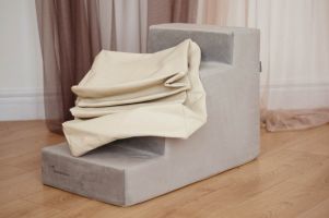 Removable cover for dog stairs on 4 steps