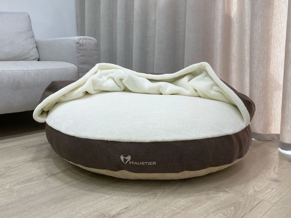 Лежак для Собак та Котів Lounge Brown з капюшоном